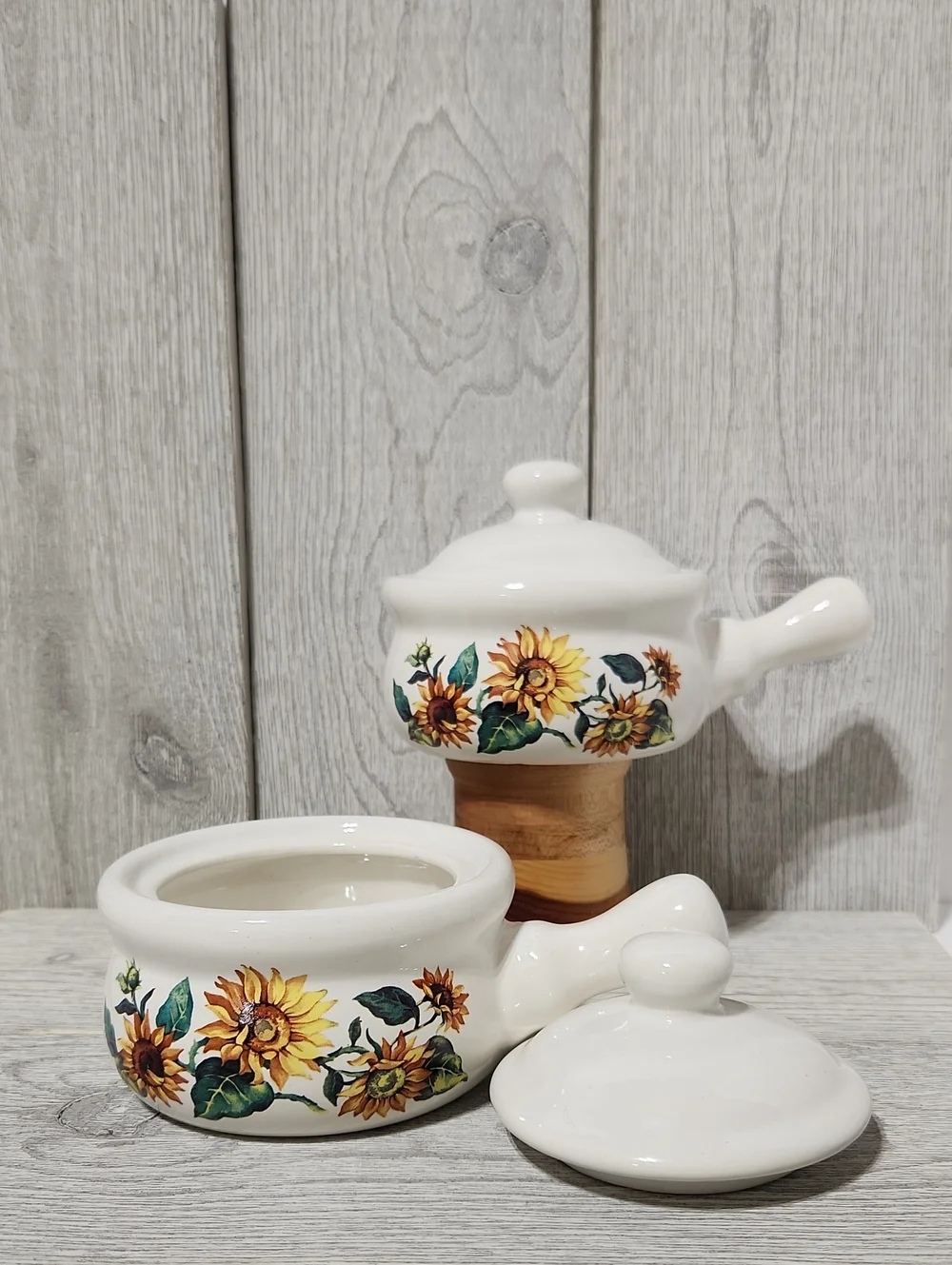 Vintage Sunflower Pattern Ceramic Long Handle Crocks With Lids